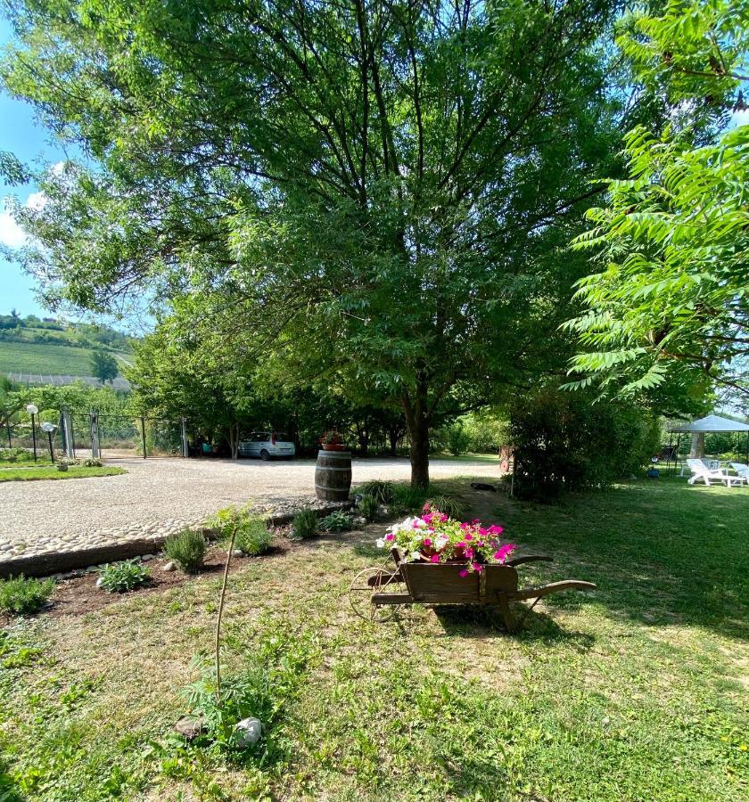Locanda Del Molino Vecchio Magliano Alfieri Esterno foto