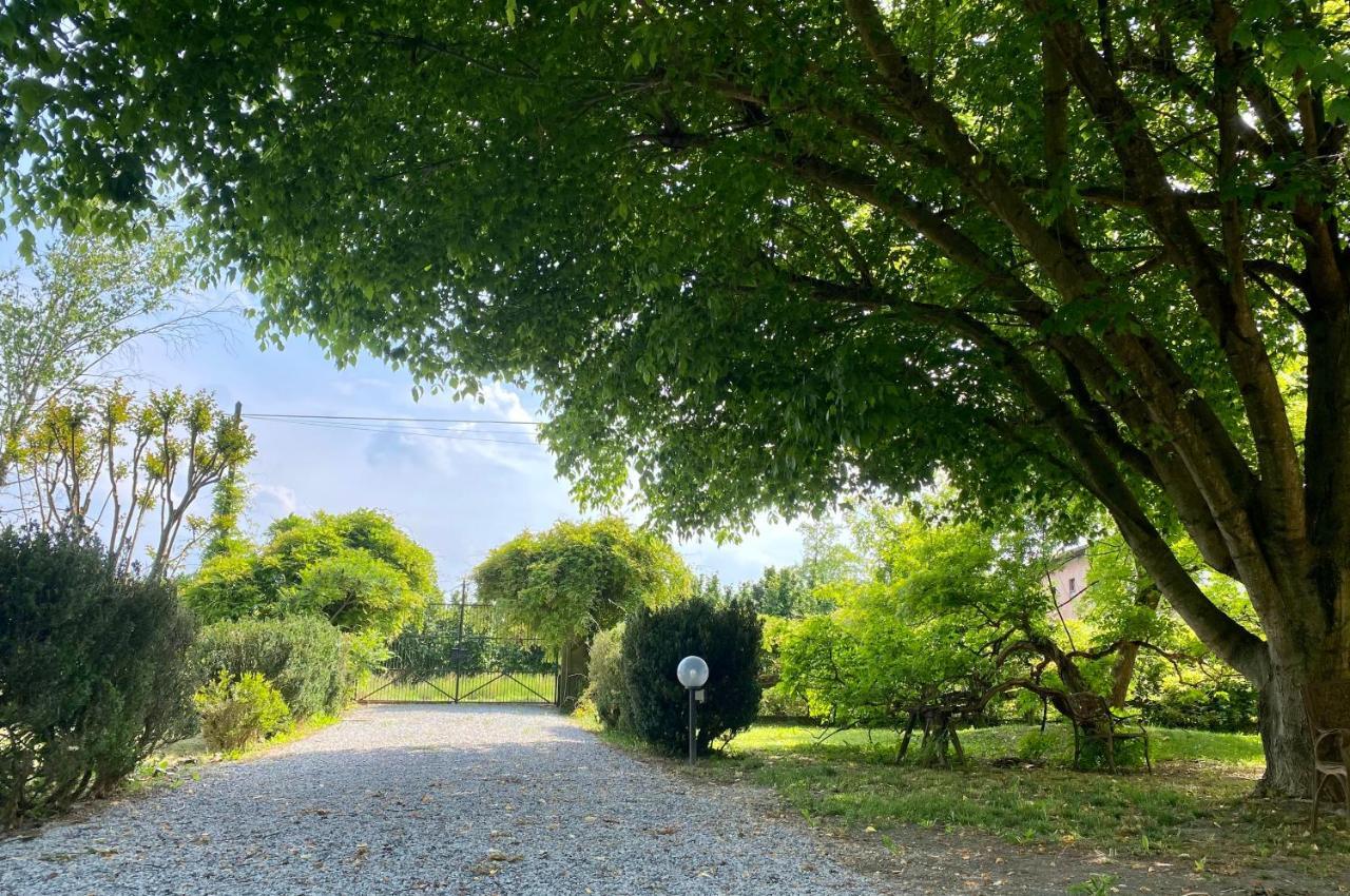 Locanda Del Molino Vecchio Magliano Alfieri Esterno foto