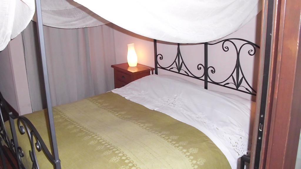 Locanda Del Molino Vecchio Magliano Alfieri Camera foto